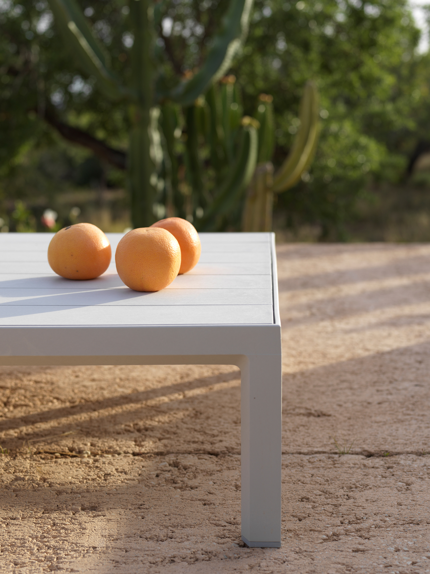 Nardi Loungetisch Maximo  - Farbe Gestell: gesso, Material: UV-beständiges fiberglass-Polypropylen, B/HT: ca. 80 x 25,5 x 80 cm