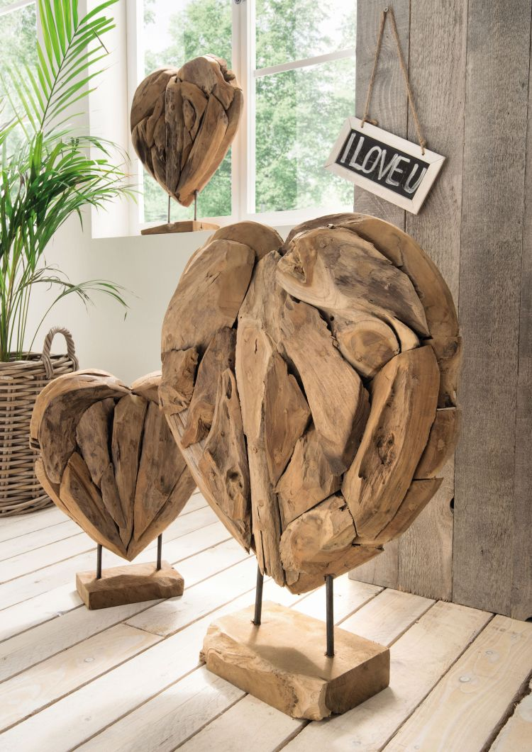 Deko Holz Herz aus recyceltem Teakholz – Natur-Unikat auf Standfuß 40cm