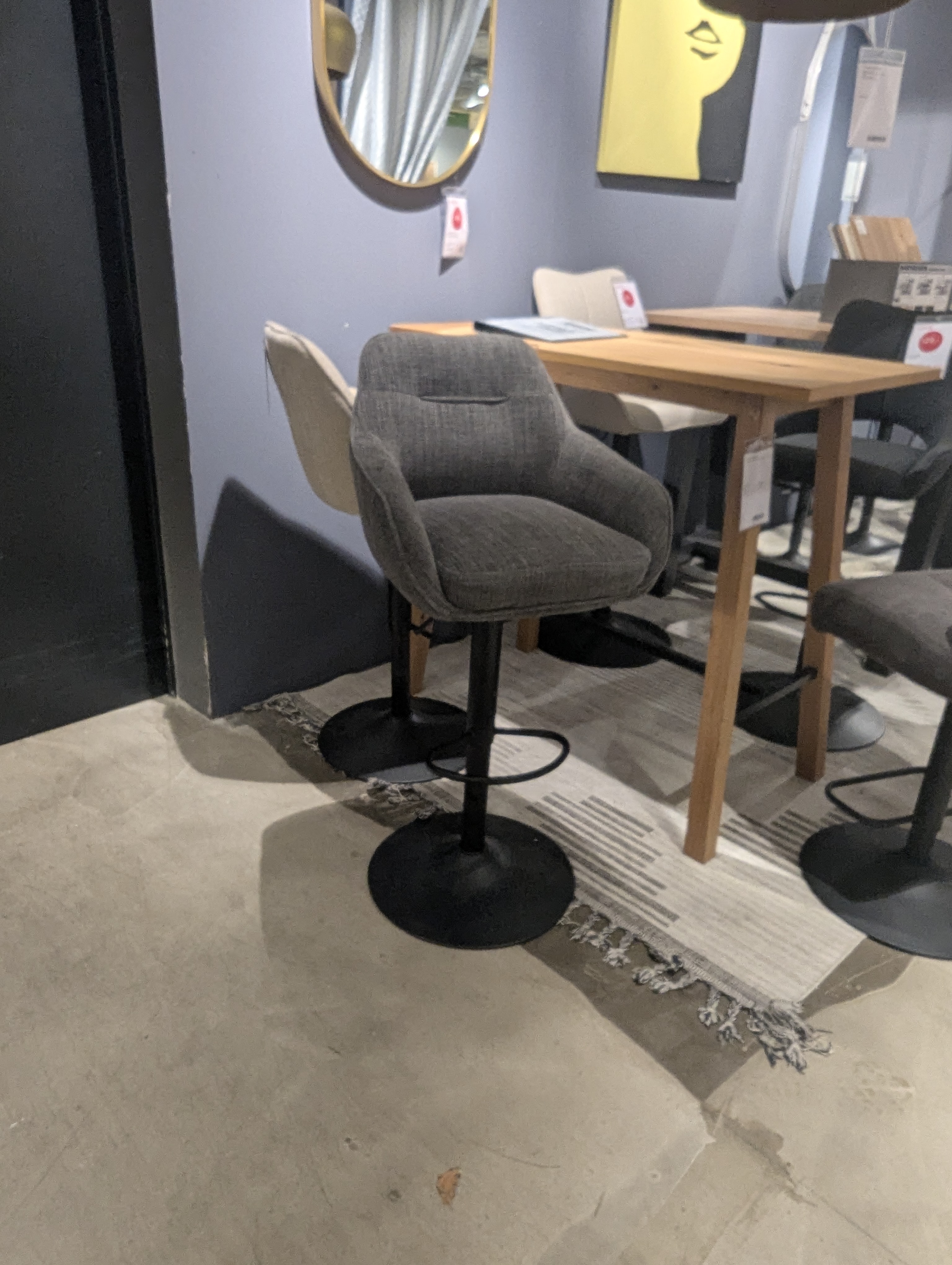 Unique Furniture Barhocker AVICTOR - AUSSTELLUNGSSTÜCK