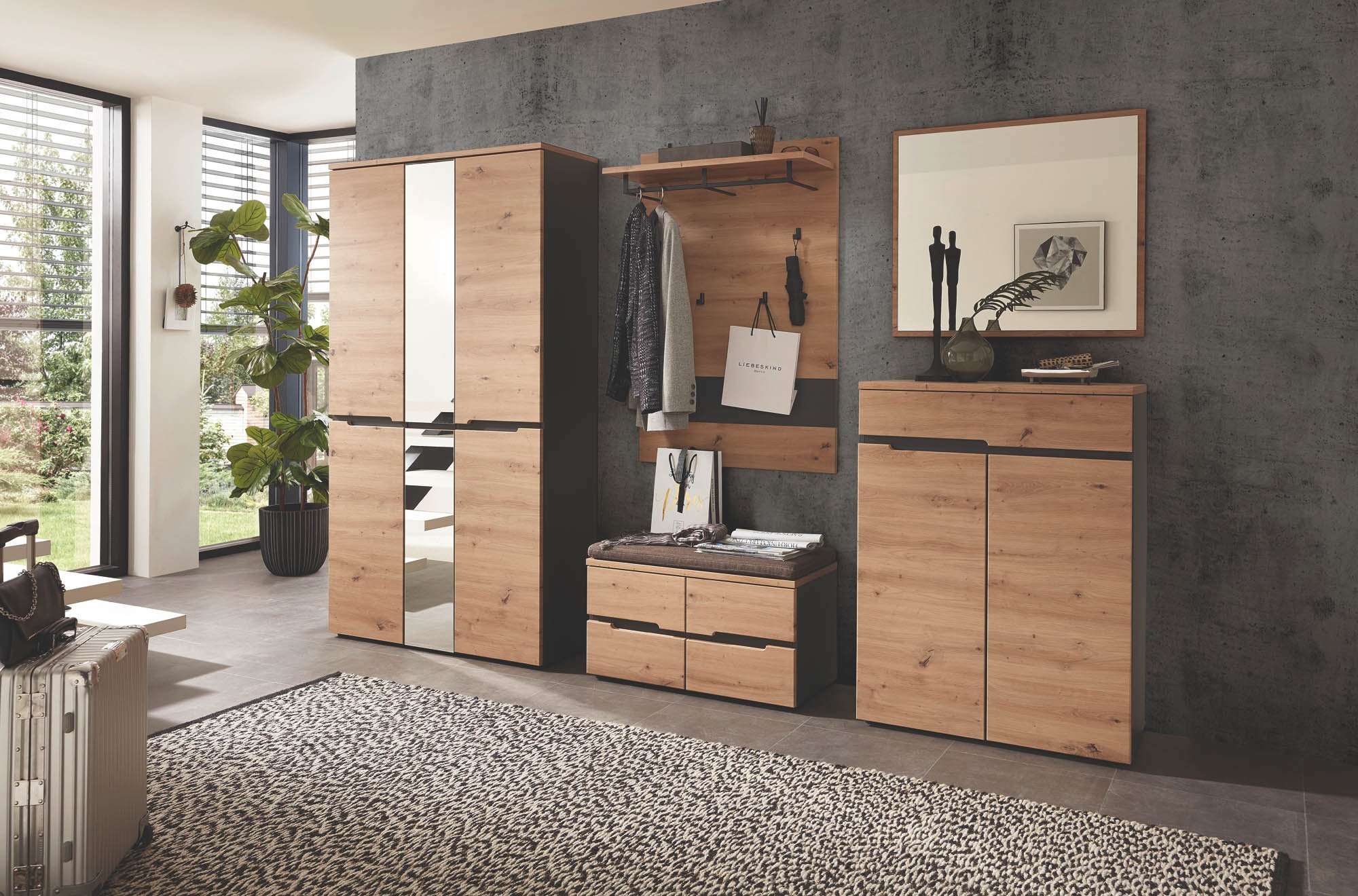 Garderobenschrank